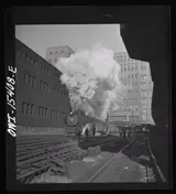 Jack Delano, Pennsylvania Railroad train leaving Union Station, Chicago, January 1943